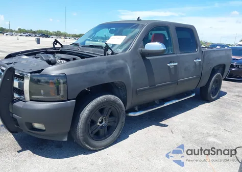 2010 Chevrolet Silverado 1500 Ltz from USA, damaged, VIN 3GCRKTE32AG271127